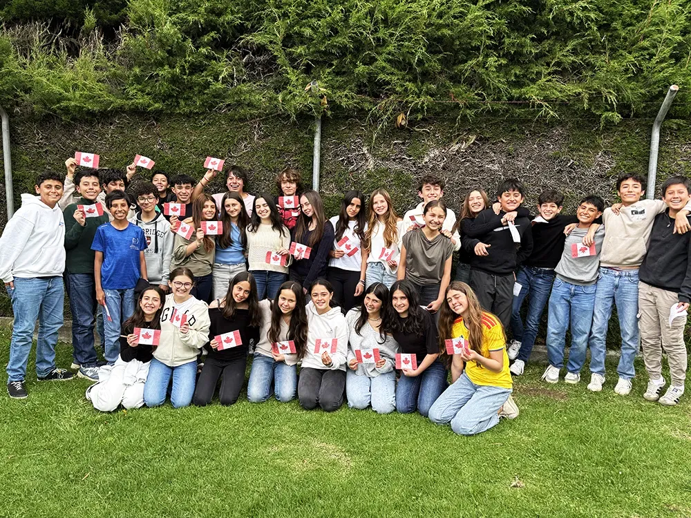 Grupo de estudiantes del GLM durante una salida internacional
